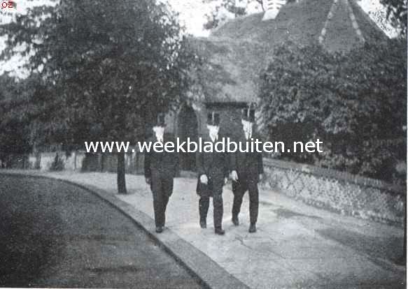 Harrow. Harrowians op de wandeling