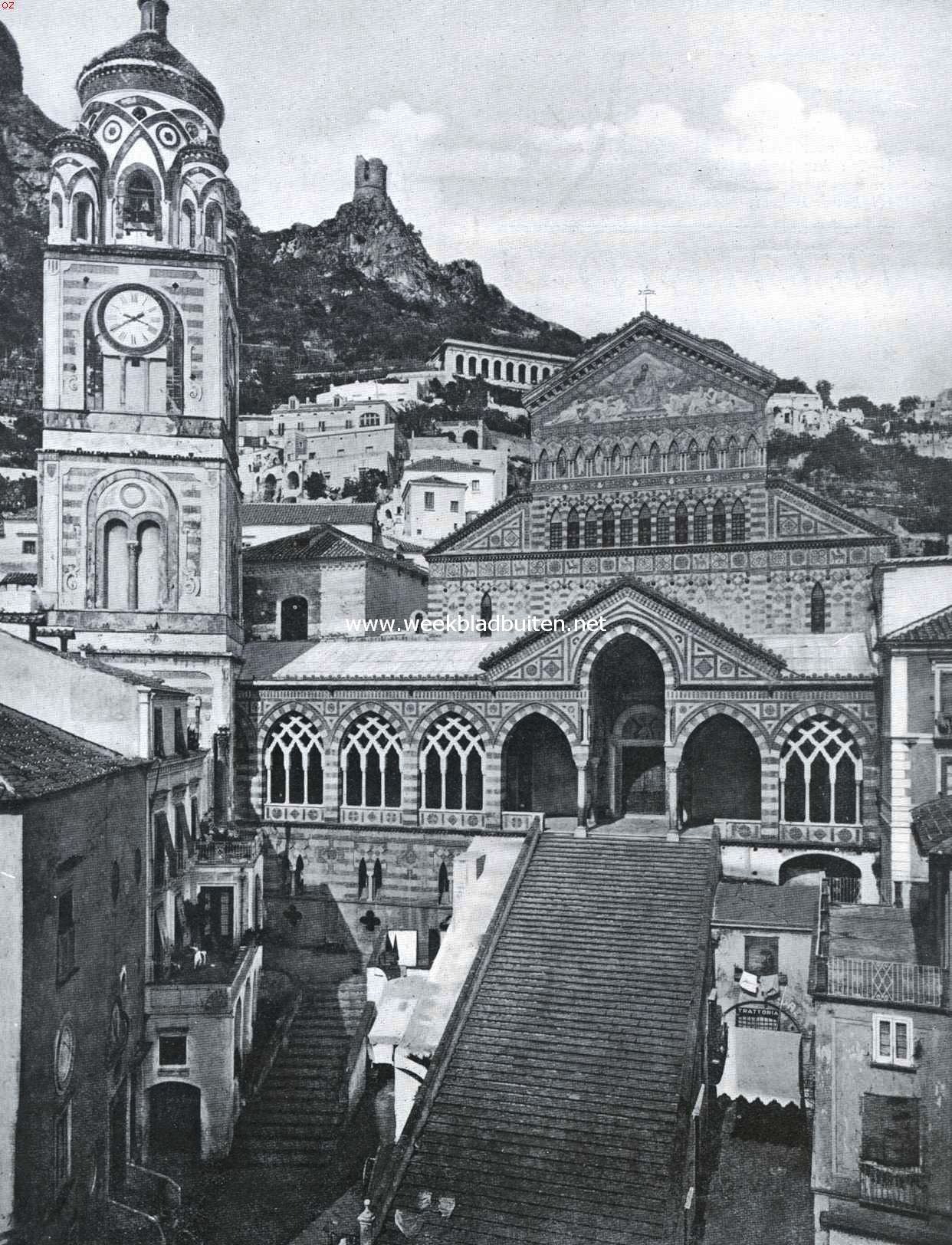 De kathedraal te Amalfi aan de Golf van Salerno