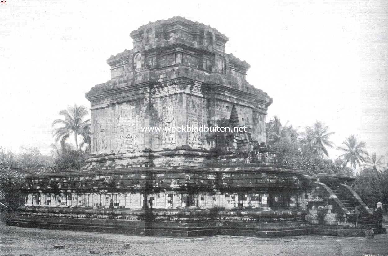 Tempelschoonheid in Java. De Mendoet-tempel na de restauratie