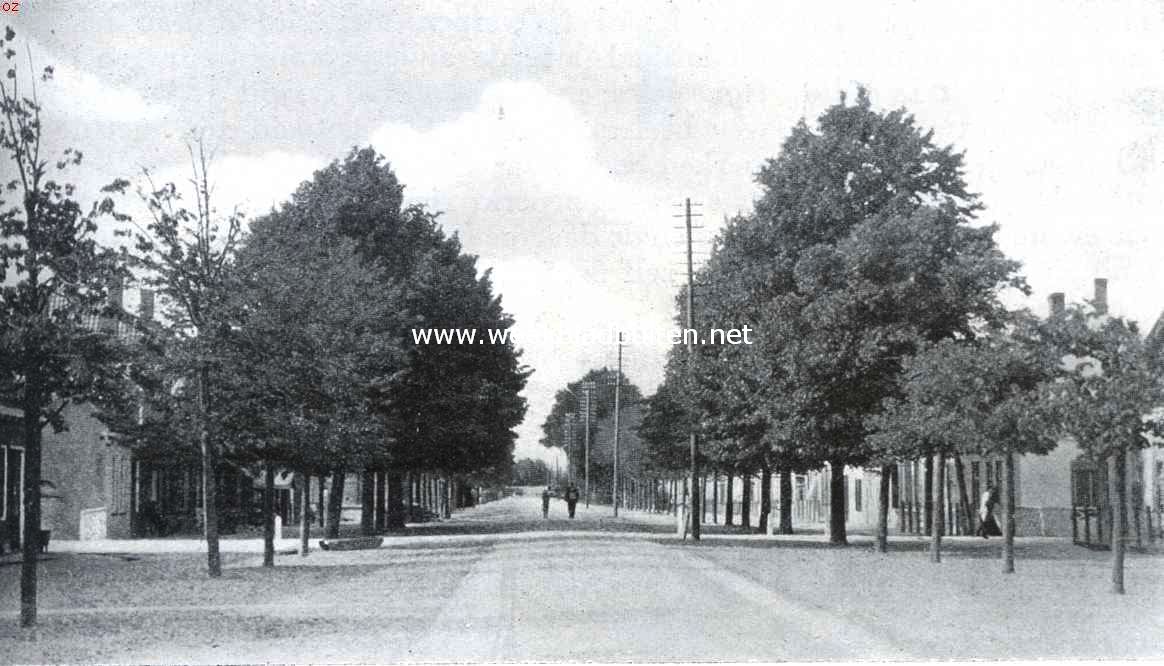 De Bevelanden. De lange, rechte Voorstraat te Kortgene