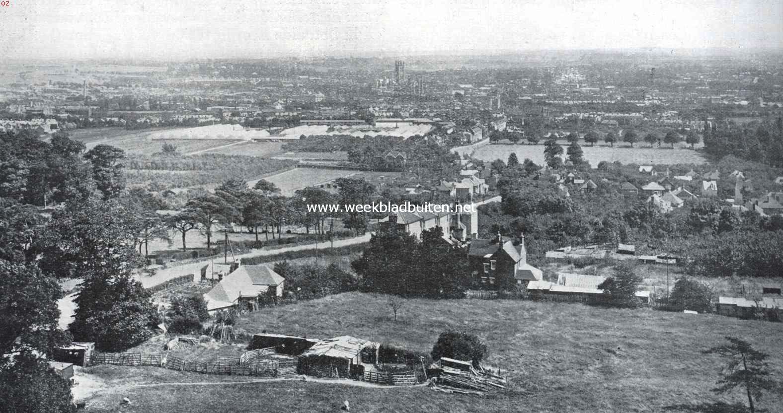 Panorama van Canterbury. In het midden de kathedraal