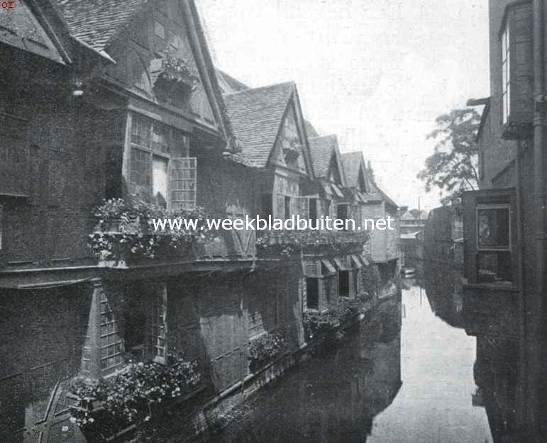 De Stour met oude wevershuizen te Canterbury