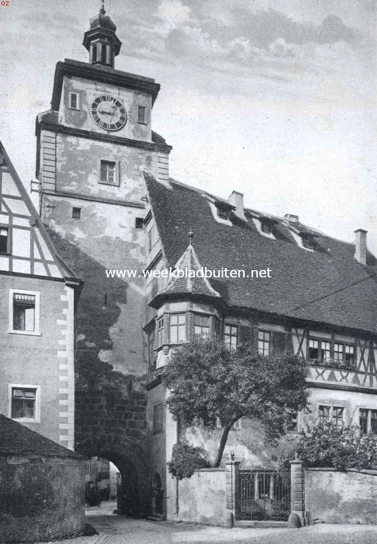 Rothenburg ob der Tauber. De Witte Toren met het voormalige 