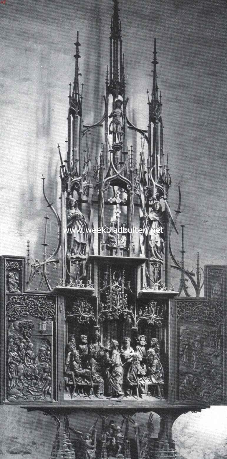 Rothenburg ob der Tauber. Het altaar van het allerkostbaarste bloed in de St. Jacobskerk te Rothenburg