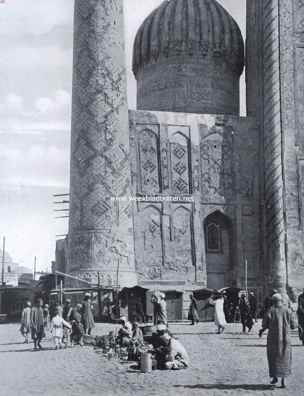 Op de markt te Samarkand in Turkestan