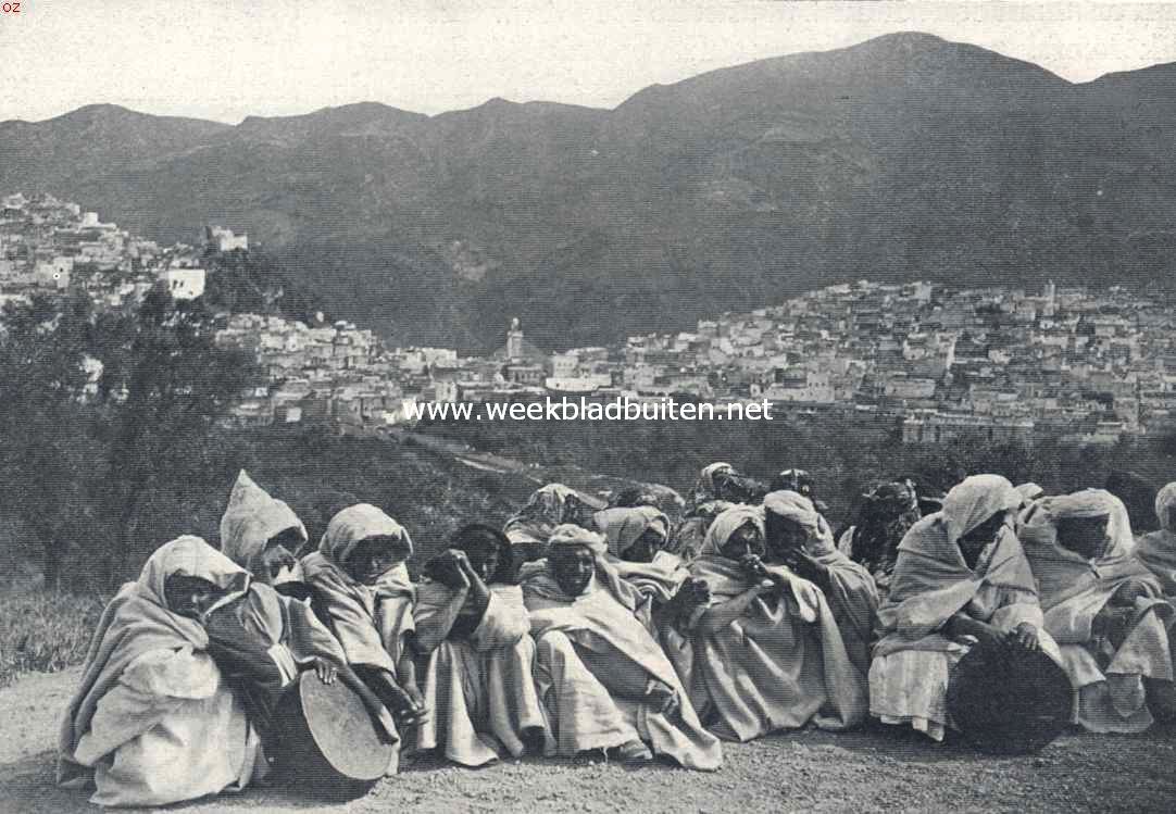 Panorama van Moelay Idris, de heilige stad van Marokko