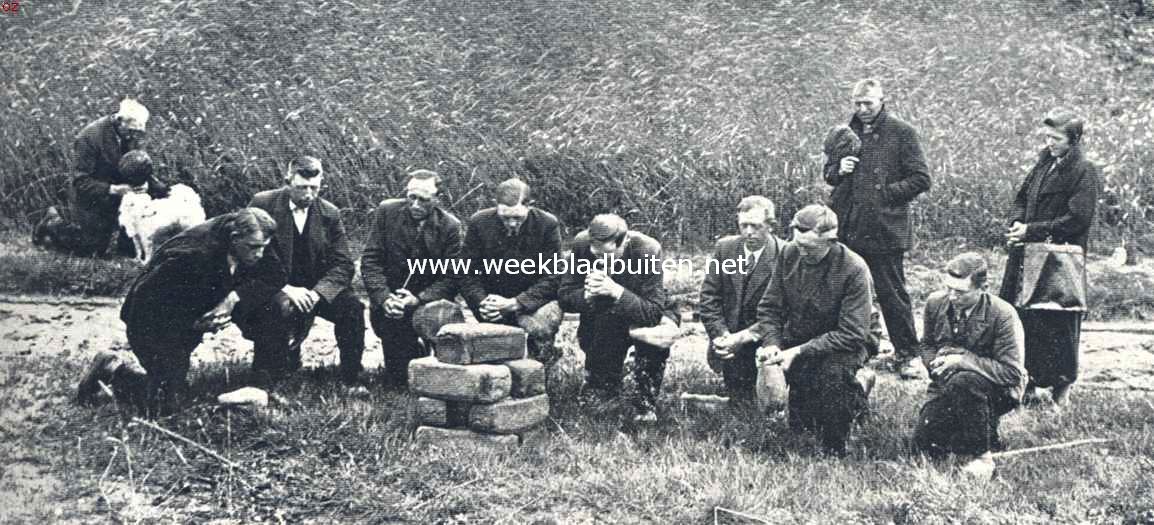 De brooduitdeeling op den Ageler Esch. Het gebed voor de uitdeeling