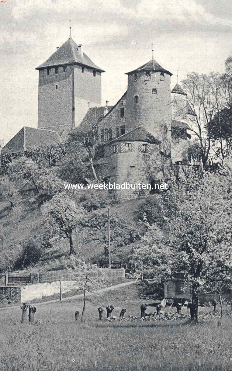 De Westzijde van het slot te Murten