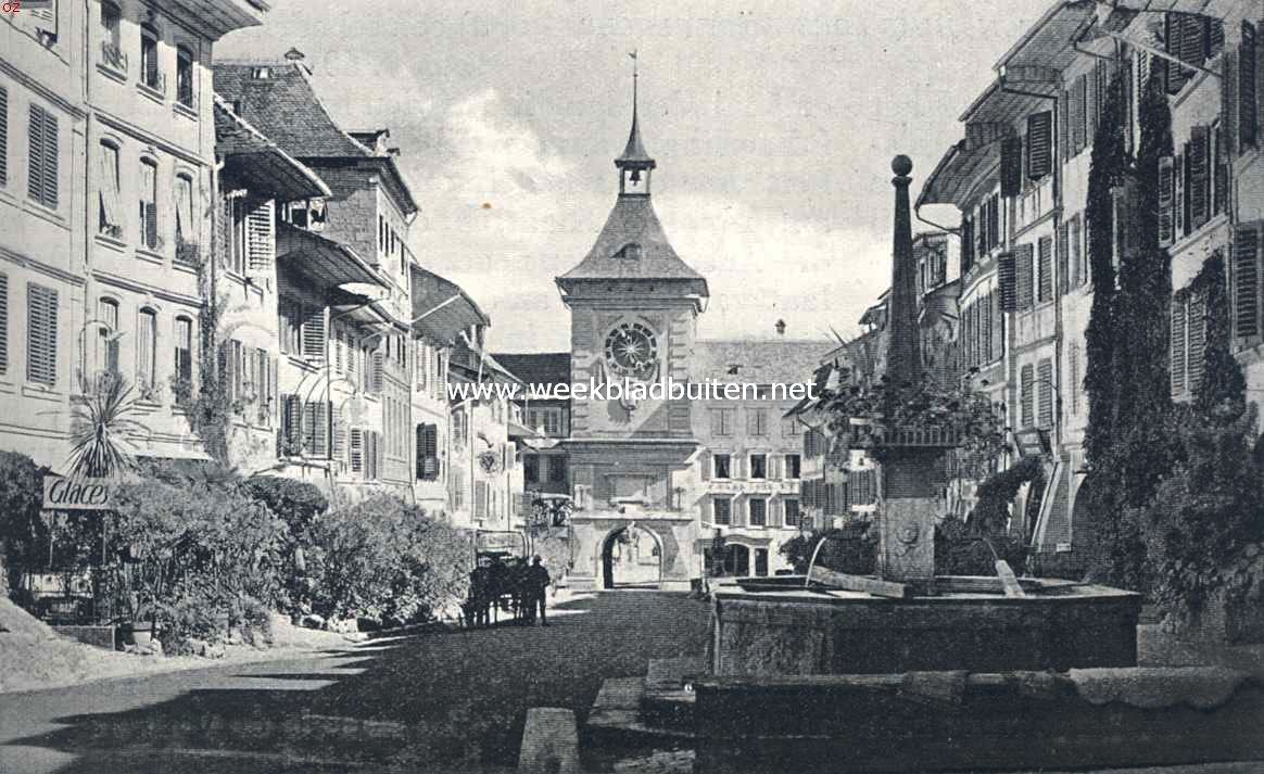 De Hauptgasse te Murten met Berntor