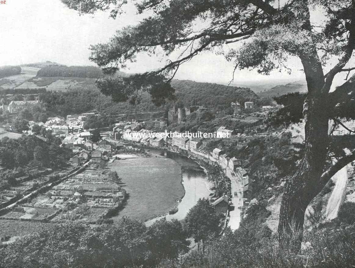 Door 't Walenland. Panorama van La Roche en Ardenne met de Ourthe