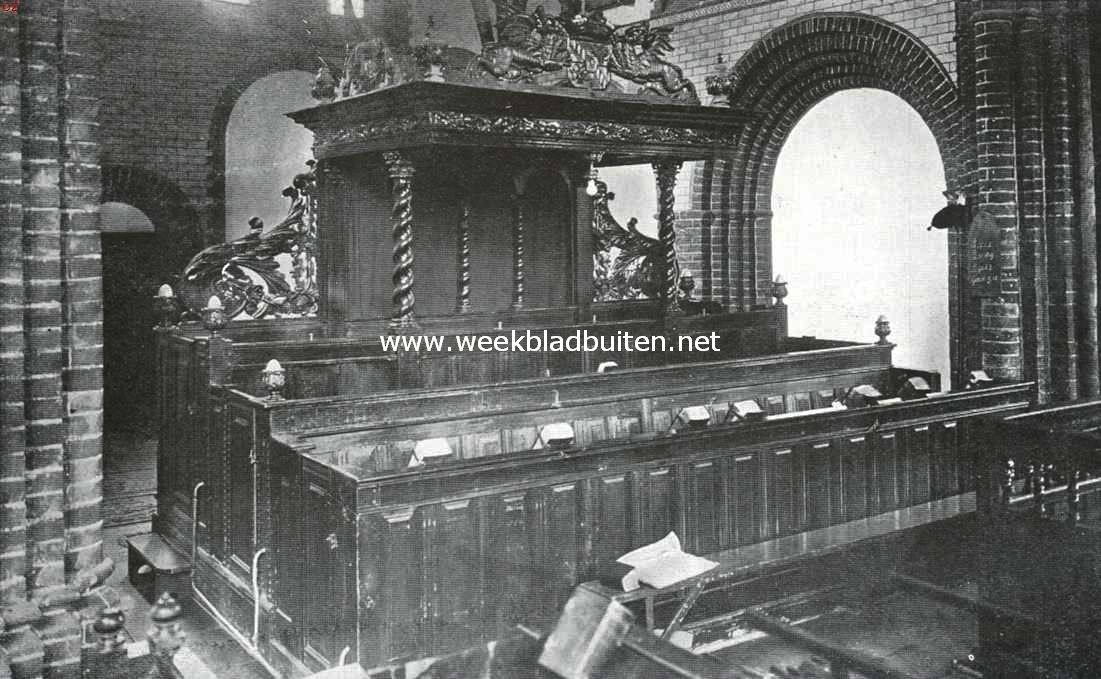 Heerenbank in de kerk te Stedum, behoorende bij de borg Nittersum te Stedum, met het wapen van het geslacht Clant van Stedum (ongeveer 1670)